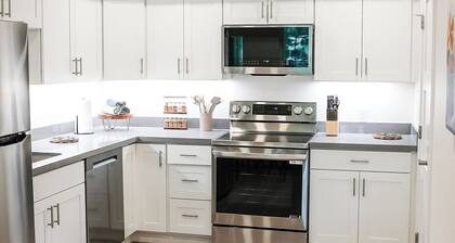 Waterfront Retreat: Firepit, Kayaks, 2 Kitchens, Game Room