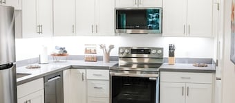 Waterfront Retreat: Firepit, Kayaks, 2 Kitchens, Game Room