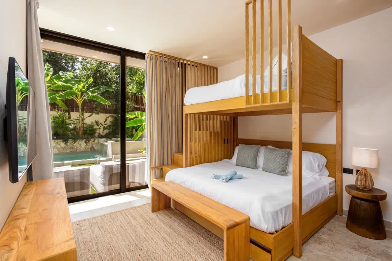 5 dormitorios, escritorio, tabla de planchar con plancha y wifi