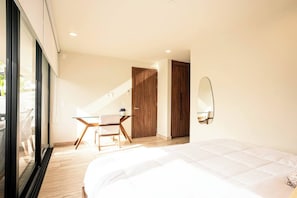 2 bedrooms, desk, iron/ironing board, free WiFi