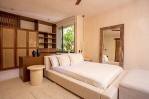 2 habitaciones, escritorio, tabla de planchar con plancha y wifi gratis