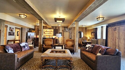 Cowboy Lodge Downtown