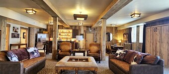 Cowboy Lodge Downtown