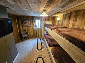 5 bedrooms, WiFi