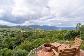 Basic Apartment | Property grounds - Apt w/ Fireplace, Jacuzzi, and Amazing View Vst027 (Anitapolis)