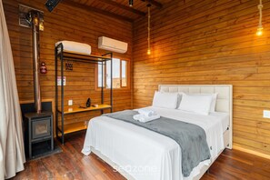 Basic Apartment | 1 bedroom, free WiFi - Apt w/ Fireplace, Jacuzzi, and Amazing View Vst027 (Anitapolis)