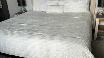 3 Schlafzimmer, Bügeleisen/Bügelbrett, kostenloses WLAN, Bettwäsche