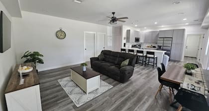 Serene Modern Barndo with AC in Farmersville - Perfect getaway for four