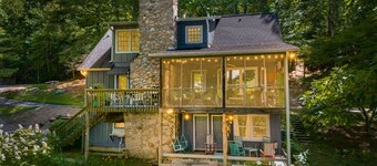 Sue's Mountain Charm Fire Pit Mountain Views