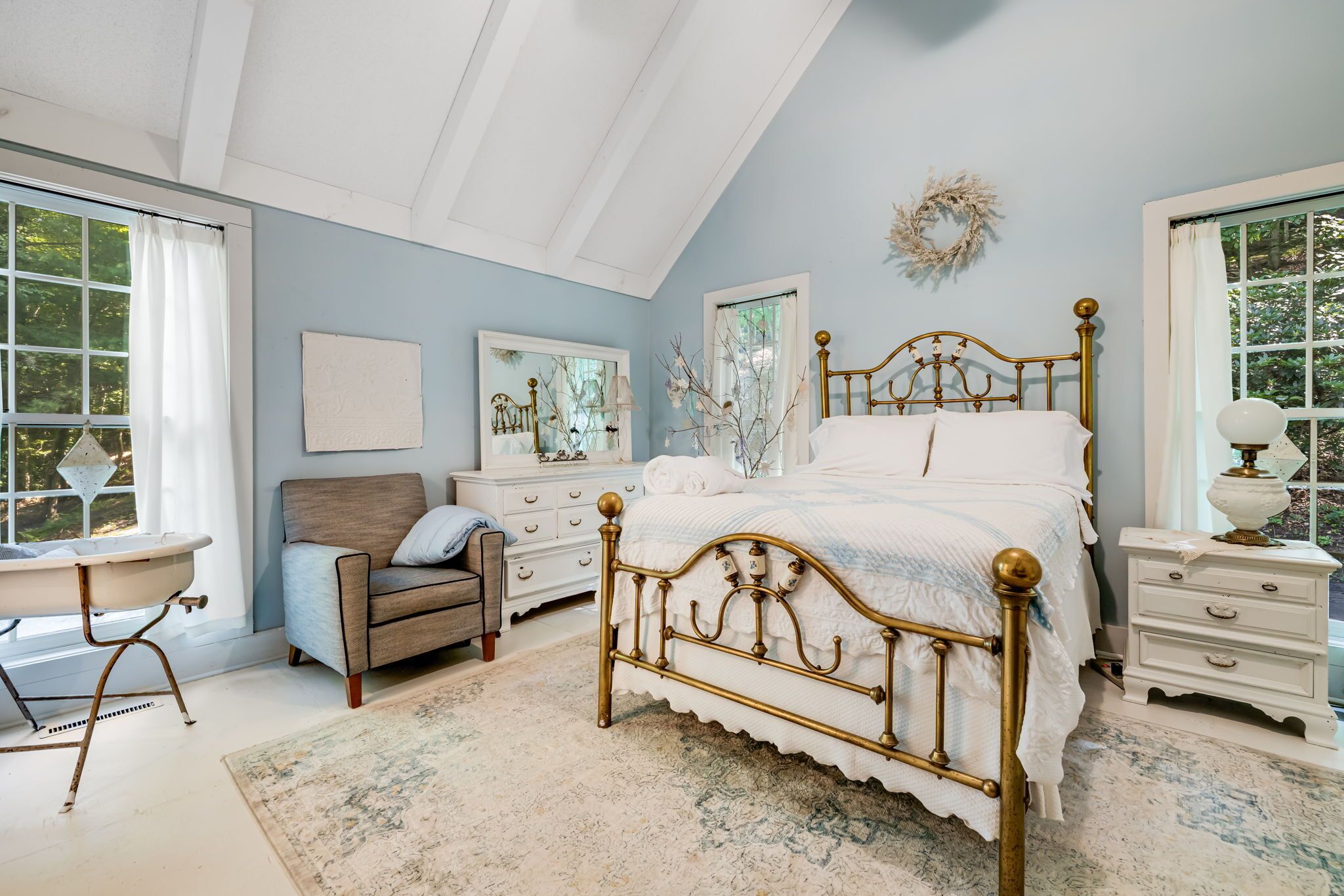 4 室のベッドルーム、アイロン / アイロン台、WiFi、ベッドシーツ