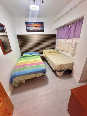 3 bedrooms, iron/ironing board, Internet