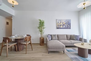 Departamento, 2 habitaciones, con acceso para personas discapacitadas, para fumadores | Comedor