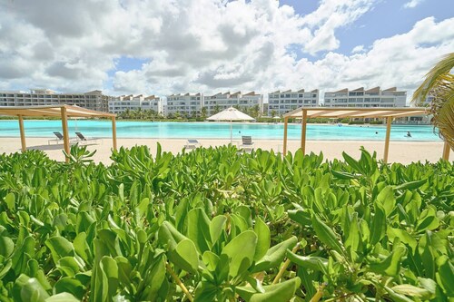 Luxury Escape Private Jacuzzi, Beach, Punta Cana Sleep 5