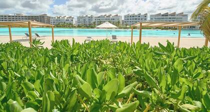 Luxury Escape Private Jacuzzi, Beach, Punta Cana Sleep 5