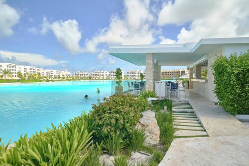 Luxury Escape Private Jacuzzi, Beach, Punta Cana Sleep 5