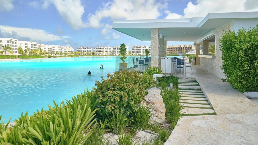 Luxury Escape Private Jacuzzi, Beach, Punta Cana Sleep 5