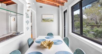 Sunny Casita Grey/steps to Coral Gables