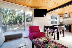 Interior - Patagonian Apartment by the Mountain (San Carlos de Bariloche)