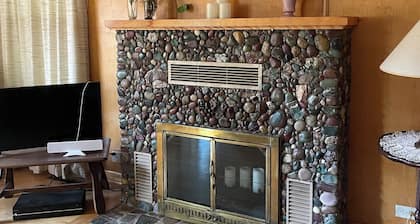 Lovely 2-bedroom house in Troy
