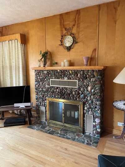 Lovely 2-bedroom house in Troy