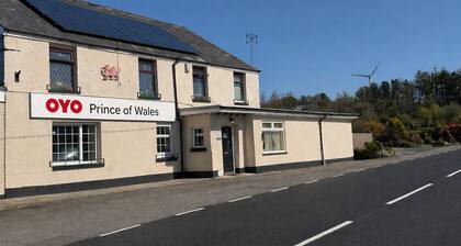 OYO Prince of Wales Country Hotel