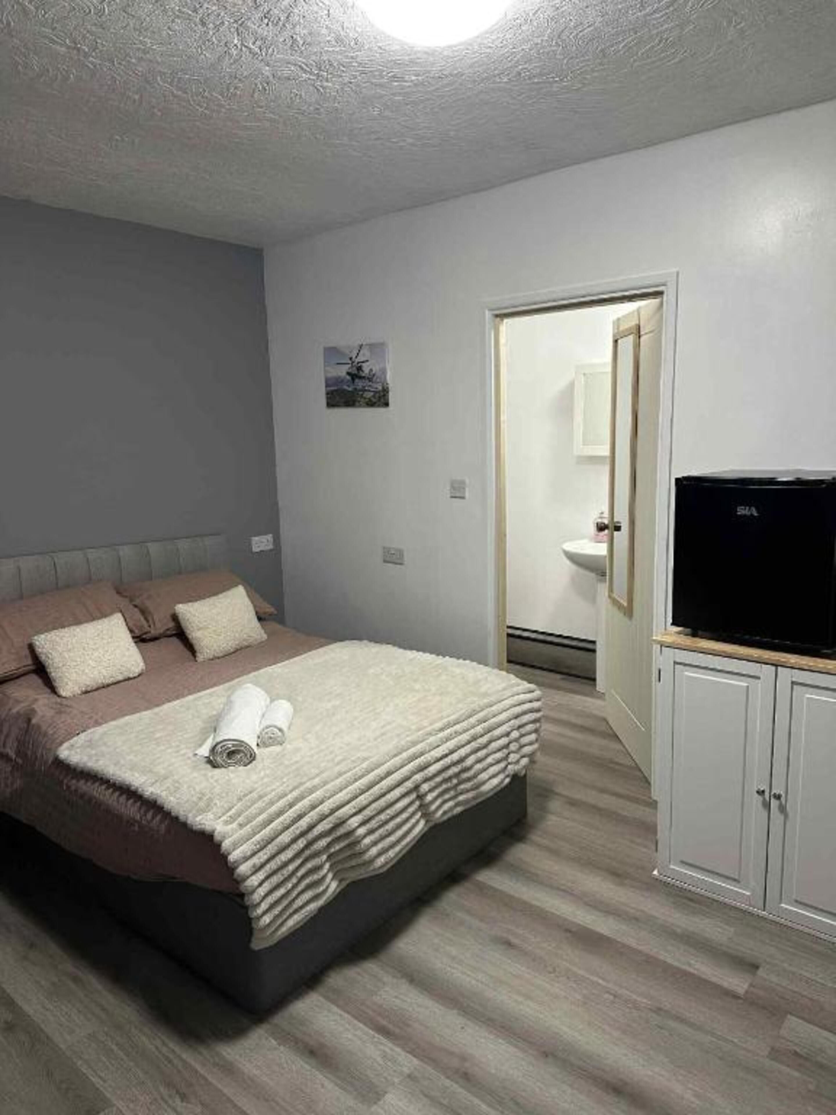 Standard Family of 3 Room | Iron/ironing board, free WiFi, bed sheets