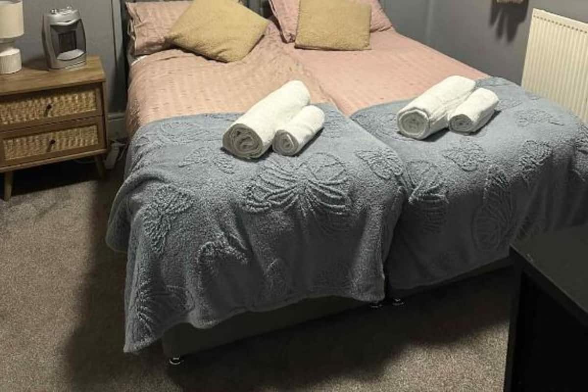 Standard Double or Twin Room | Iron/ironing board, free WiFi, bed sheets