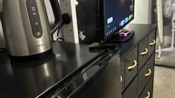 Standard Double or Twin Room | Iron/ironing board, free WiFi, bed sheets