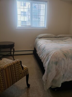 2 bedrooms, free WiFi, bed sheets, wheelchair access