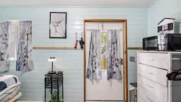 1 Schlafzimmer, Bügeleisen/Bügelbrett, WLAN