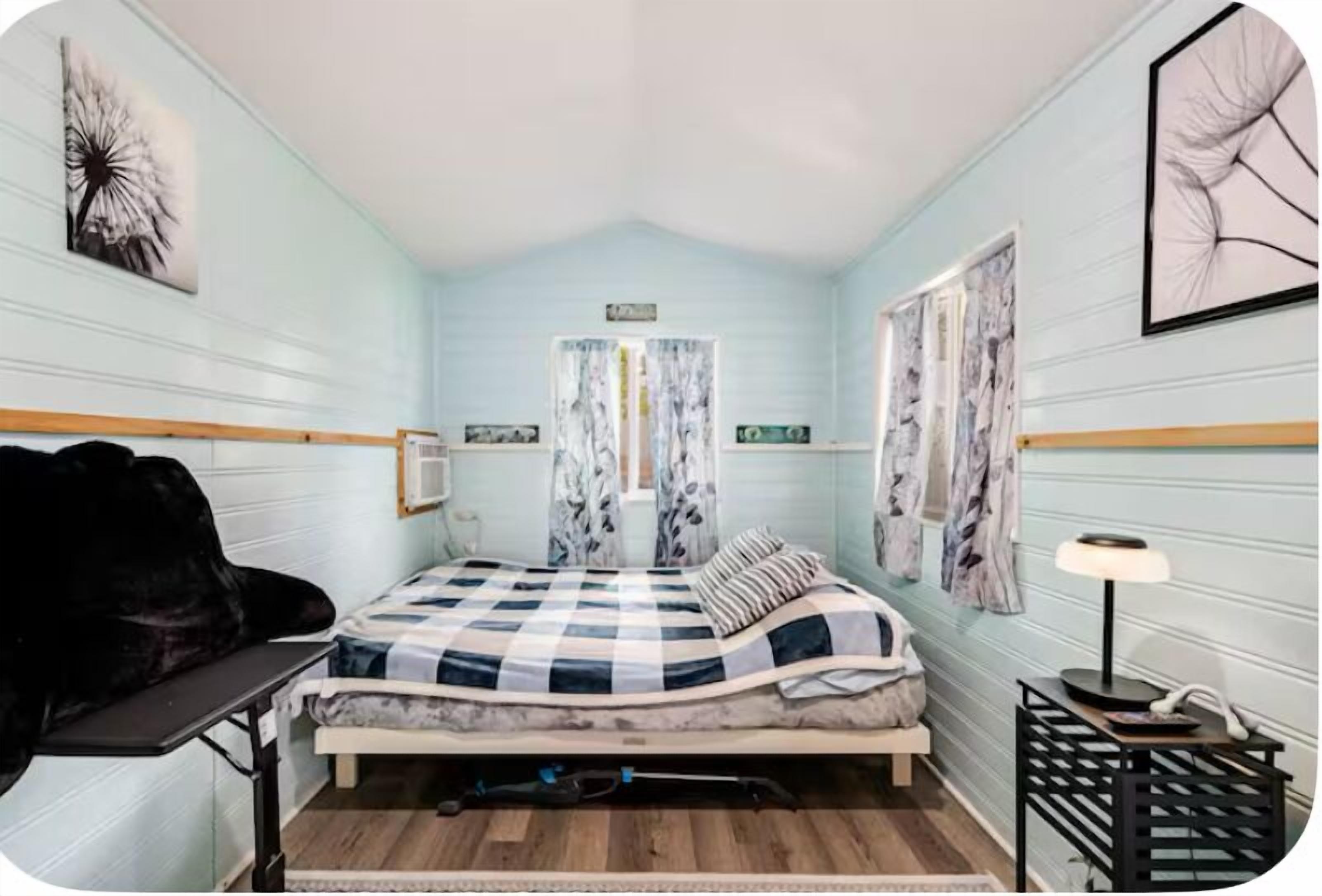 1 bedroom, in-room safe, iron/ironing board, travel crib