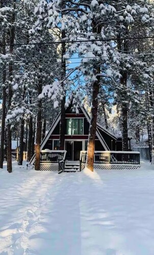Enchanting 3-bedroom A Frame house in Kachina Village.