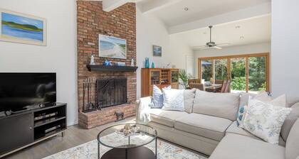 Welcome to your serene escape in East Hampton! 3-bedroom, 2.5 bathrooms with AC