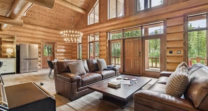 Nordegg Timber Estate – Luxury Log Home Retreat