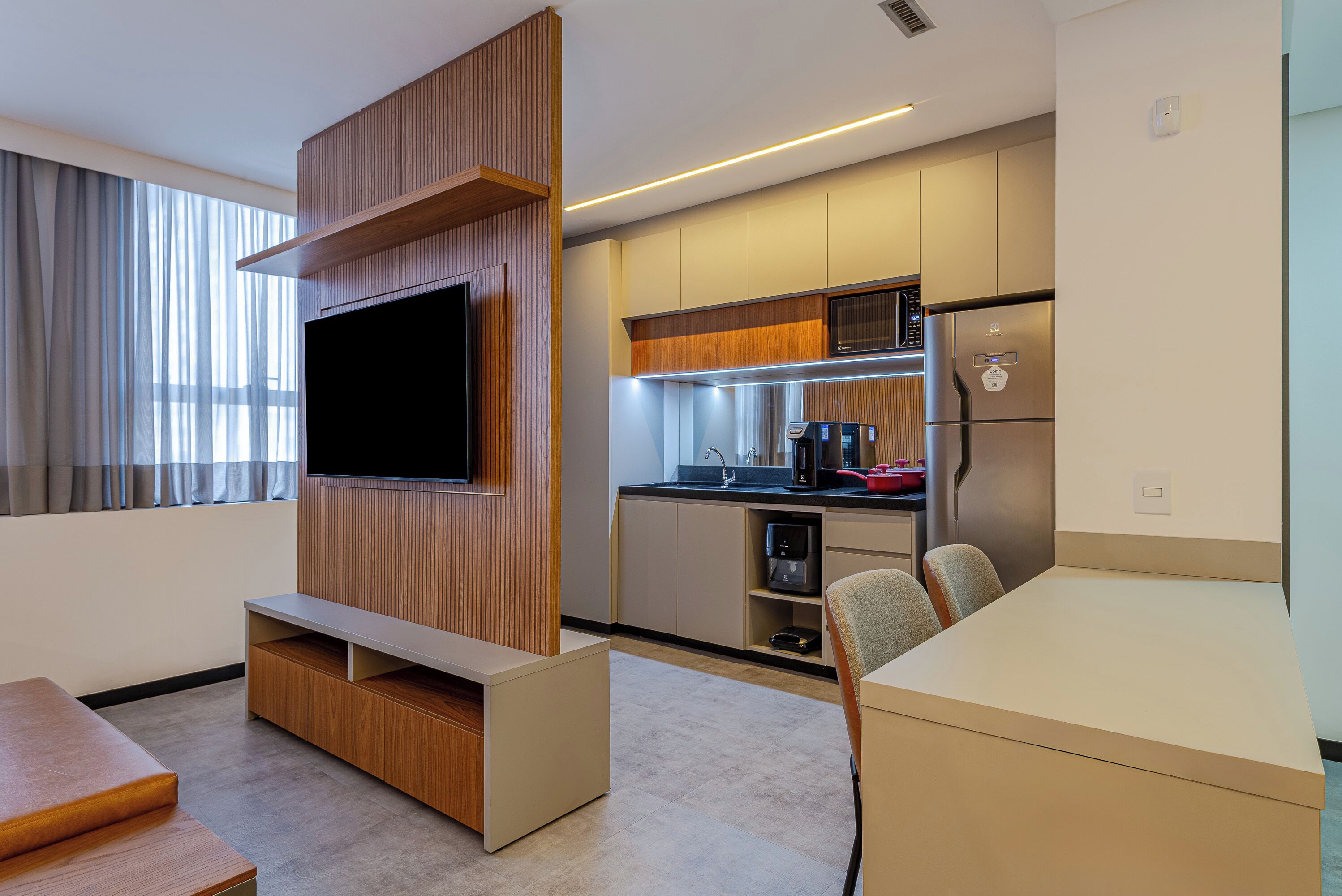 Deluxe Studio | Televisyen