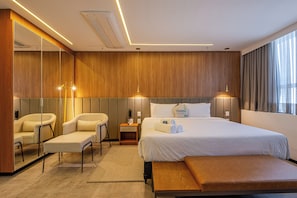 Deluxe Studio | In-room safe, desk, blackout drapes, free WiFi - Roomo Transamerica Goiânia Marista Urbà (Goiania)