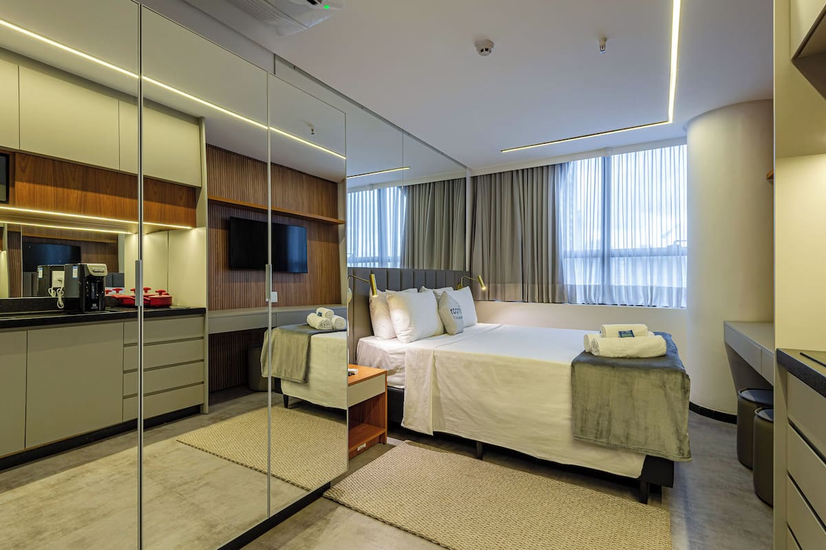 Superior Studio | In-room safe, desk, blackout drapes, free WiFi