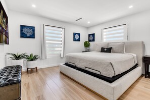 2 bedrooms, travel cot, free WiFi, bed sheets