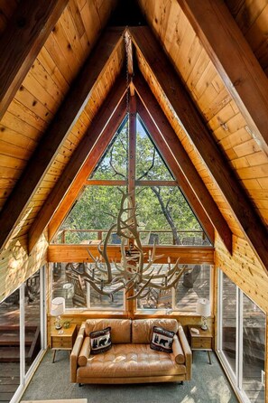 Interior - Vista Del Oso A Frame (Big Bear)