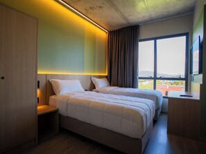 Deluxe Twin Room, Park View | In-room safe, blackout drapes, soundproofing, free WiFi - Liwe Hotels (Penha)