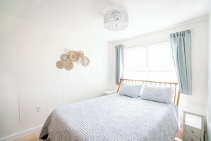 3 室のベッドルーム、WiFi、ベッドシーツ