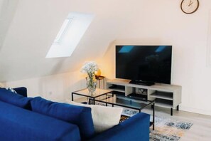 Smart TV, books