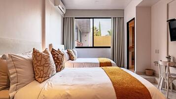 9 chambres, bureau, Wi-Fi, draps fournis