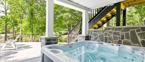 Bain à remous extérieur