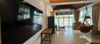 Room-rainbow Arokaya Holistic Longevity