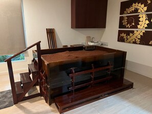 Shared Dormitory, 1 Bedroom, Accessible, Smoking | Interior