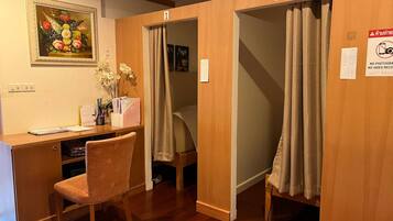 Room, 1 Bedroom, Accessible, Smoking | Interior