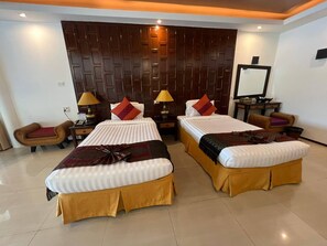 Shared Dormitory, 1 Bedroom, Accessible, Smoking | 1 bedroom