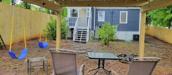 Charming 2-bedroom bungalow in lovely Greensboro 4min walk to Collisuem