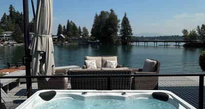 Lakefront Retreat with Private Dock's, Stunning views, Fireplaces and hot tub!